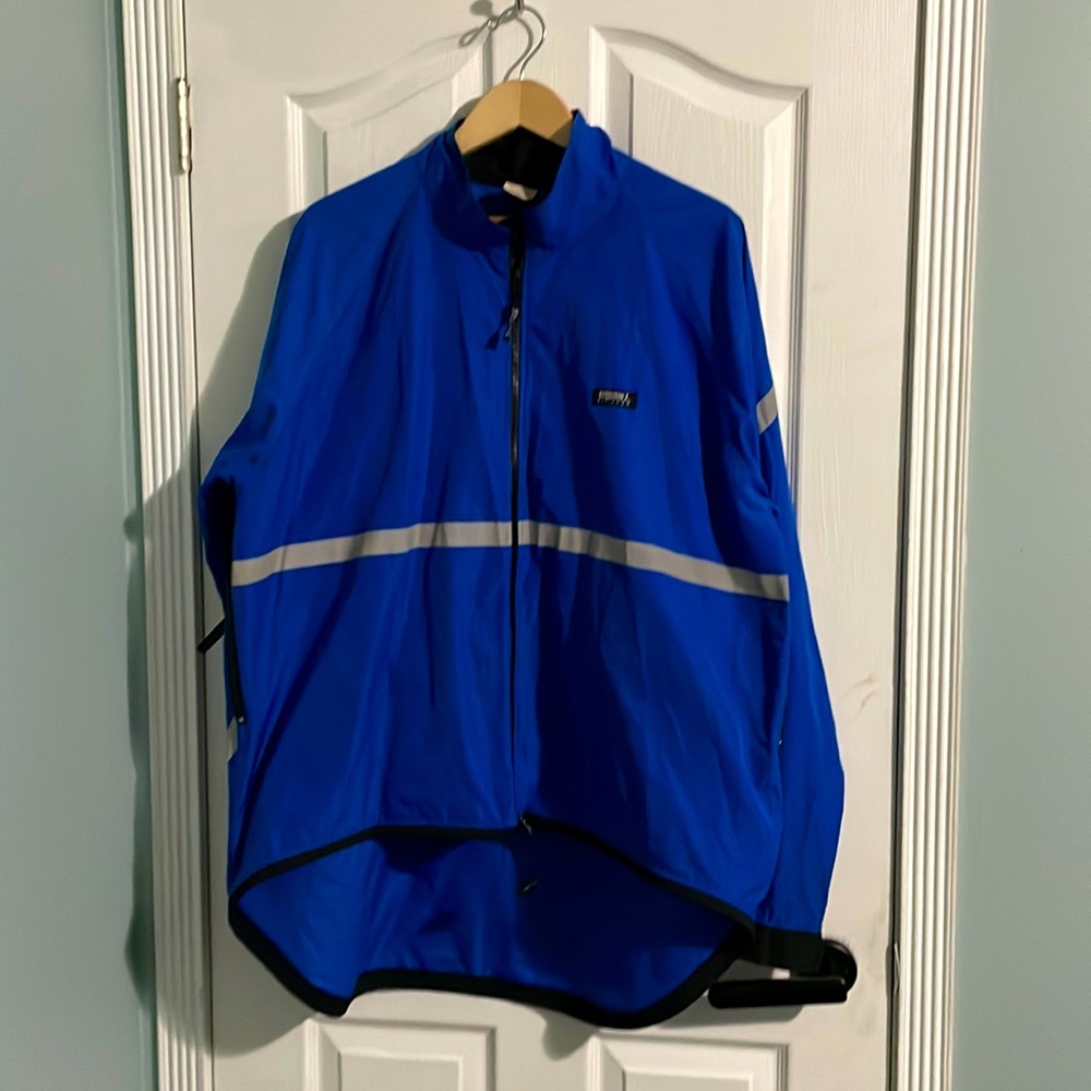 Running Room “vintage” jacket with side vents